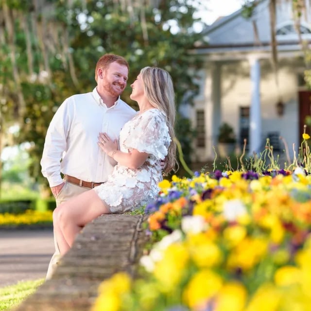 I always love getting the chance to go into @caledoniatruebluegolf for some engagement pictures. This is a nice…