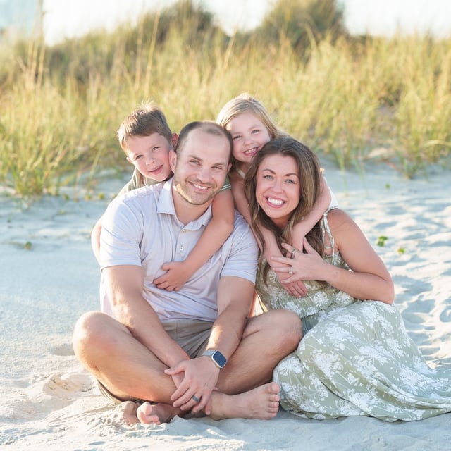 This was a really cute family at their beach house in North Myrtle Beach. #family #familypictures #happyfamily #northmyrtlebeach
