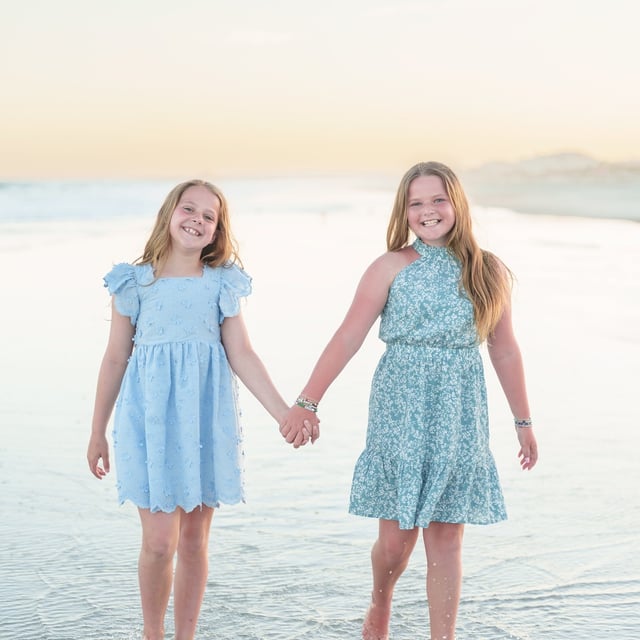 It's been a busy spring break this year. This was a fun family session with two families and…