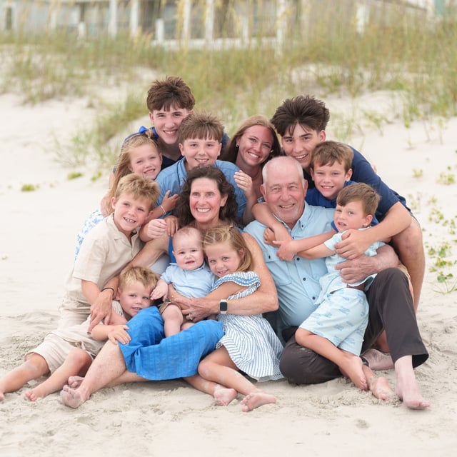 I can't believe summer is almost over! This was a fun family with lots of grandkids at their…