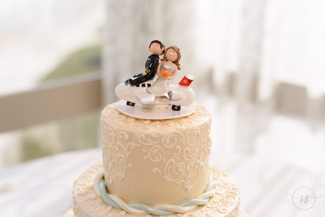 Airline pilot wedding cake topper - Hilton Myrtle Beach Resort at Kingston Resorts