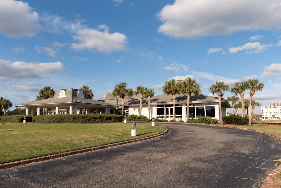 Picture of the clubhouse - Dunes Golf and Beach Club - Myrtle Beach