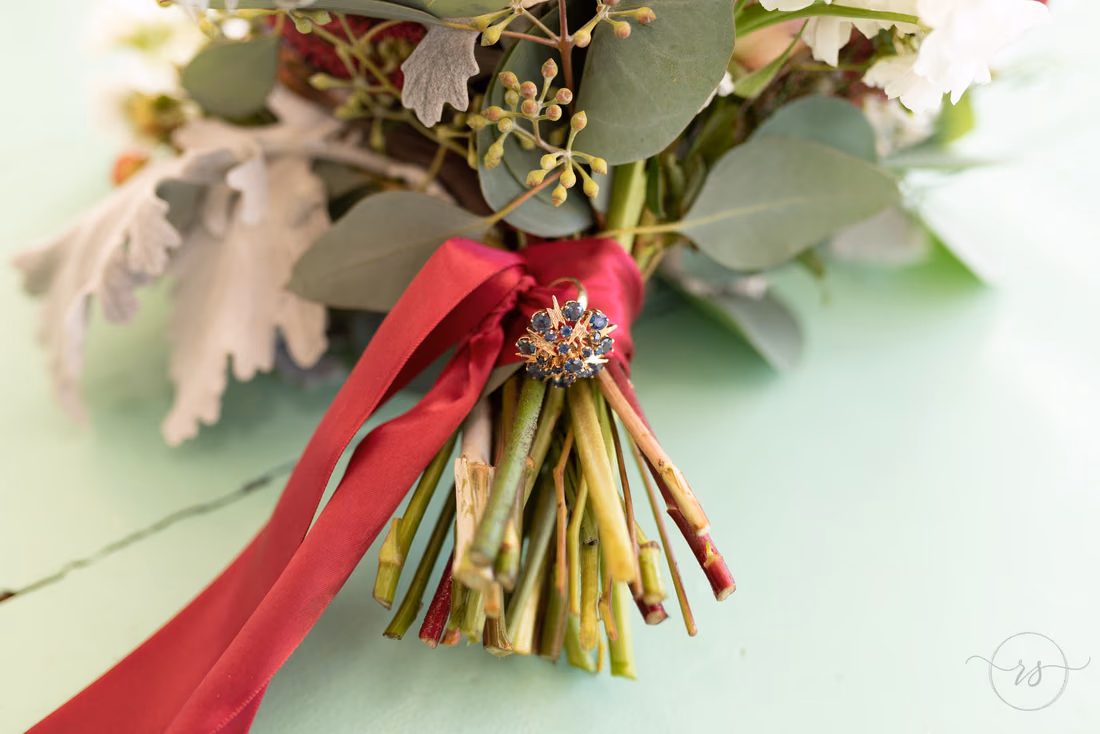 Details on bride's bouquet - Pelican Inn - Pawleys Island
