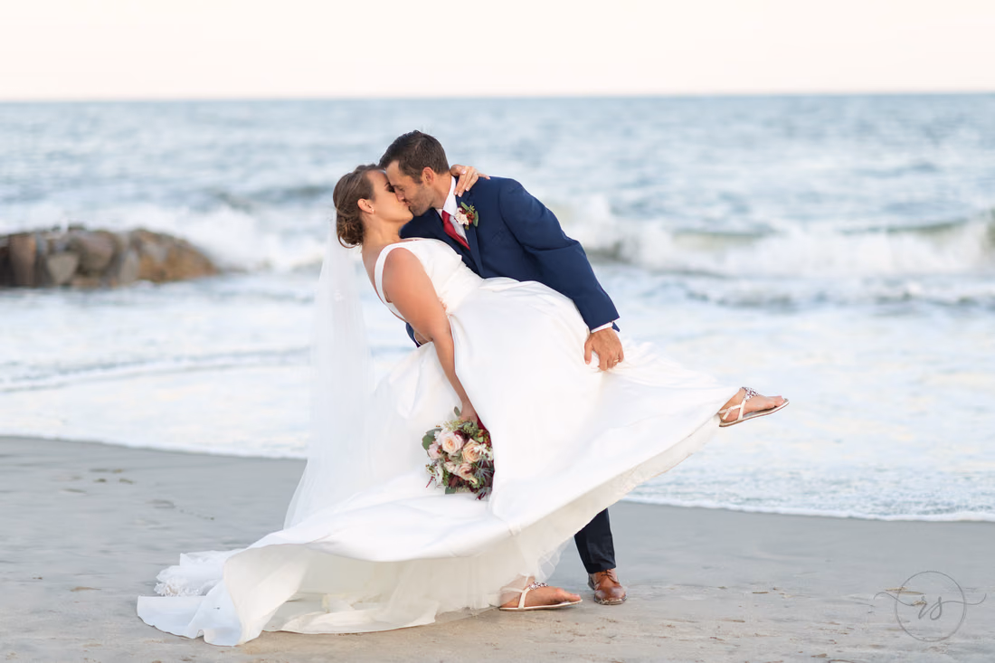 Dips in front of the ocean - Pelican Inn - Pawleys Island