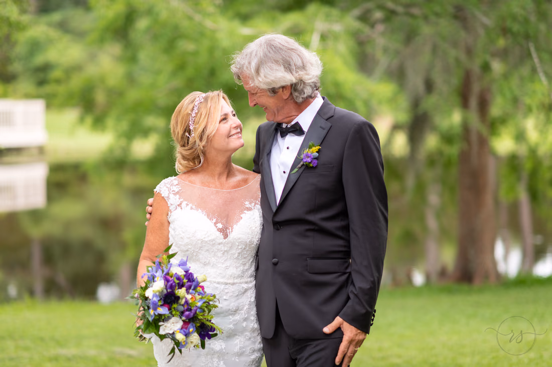 Big smiles in front of the lake - Holiday Cottage - Brookgreen Gardens