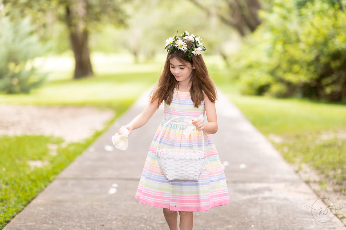 Flower girl throwing petals - Holiday Cottage - Brookgreen Gardens