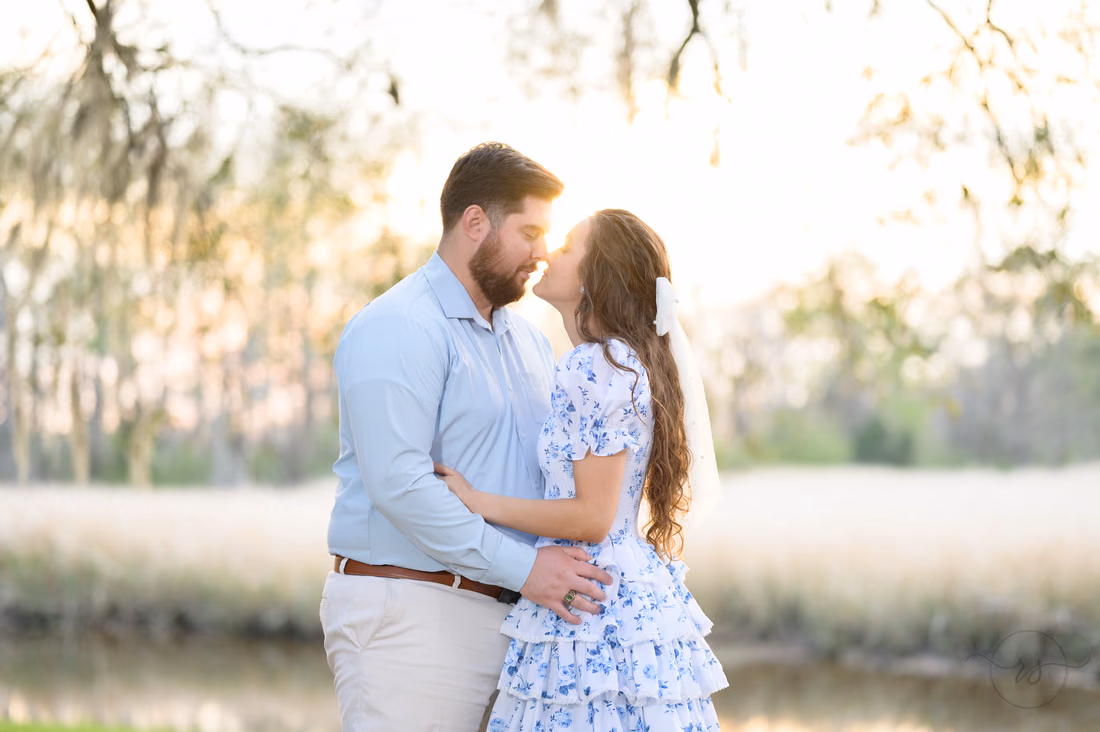 Kiss backlit by the sunset - Caledonia Golf and Fish Club