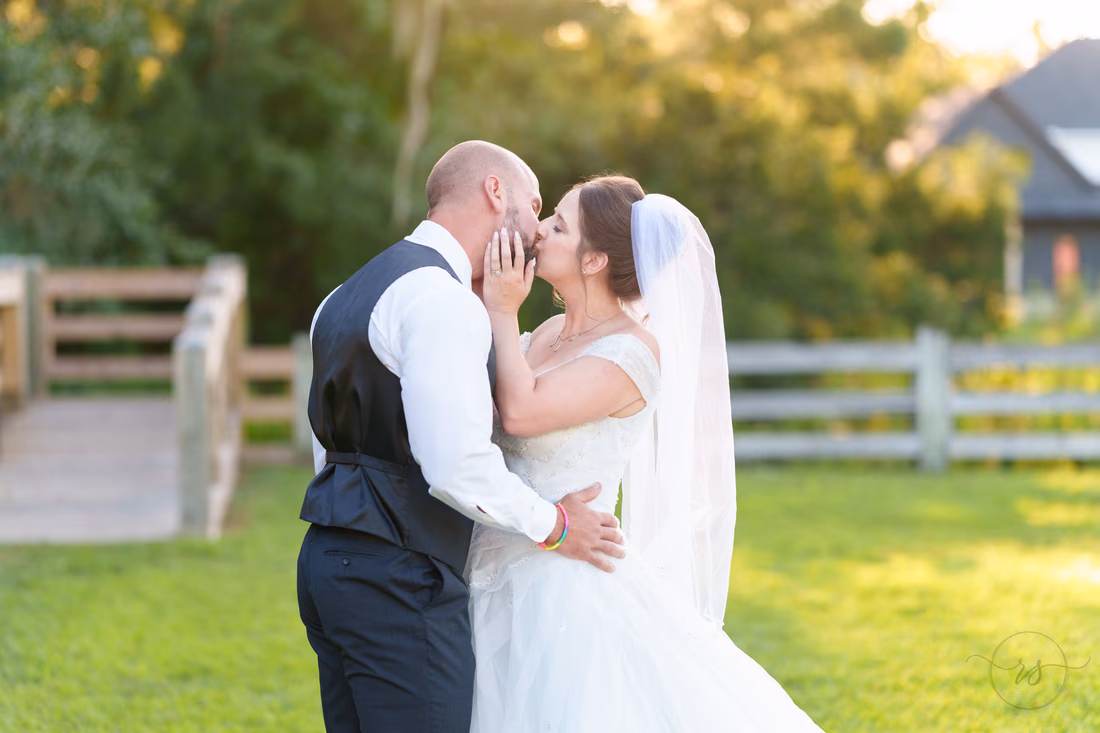 Kiss backlit by the sun - The Pavilion at Pepper Plantation