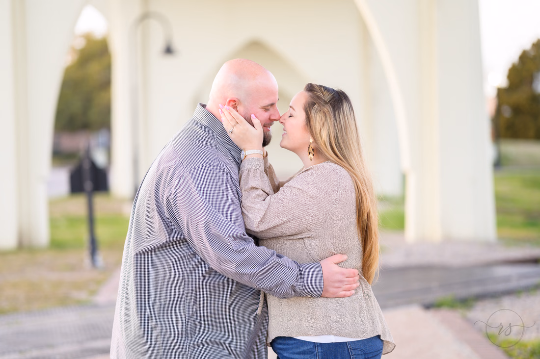 Kiss under the bridge - Conway Riverwalk