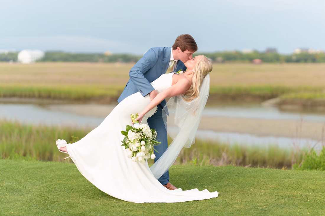Dip back for a kiss on the marsh - Pawleys Plantation