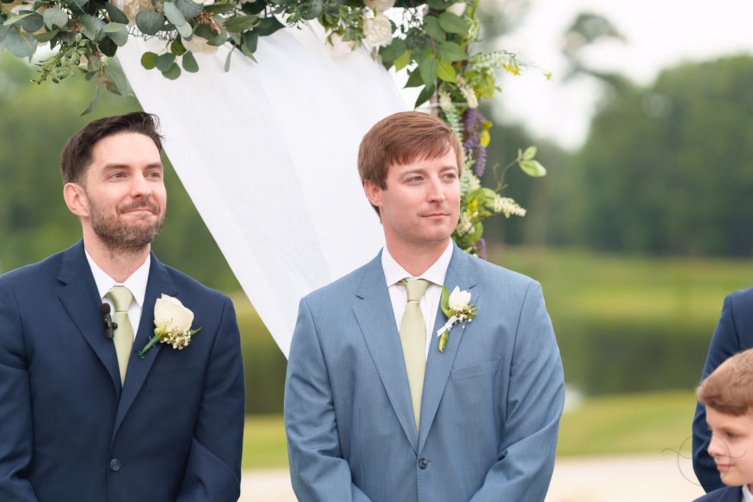 Groom looking at the bride - Pawleys Plantation