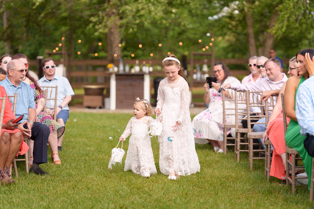 Flower girls - Wildhorse at Parker Farms