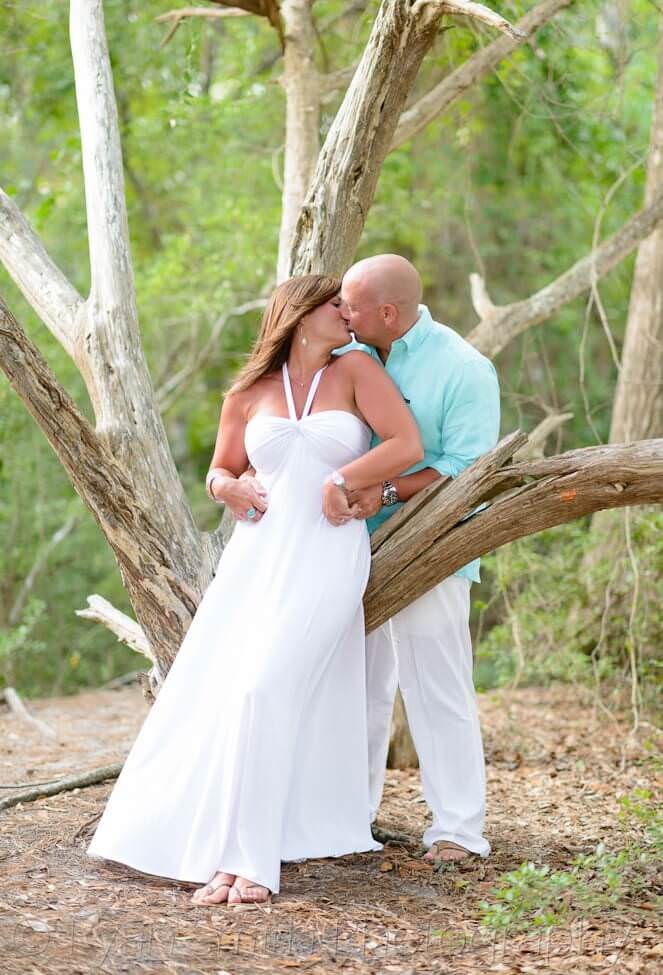 Kiss in the old tree - Myrtle Beach State Park