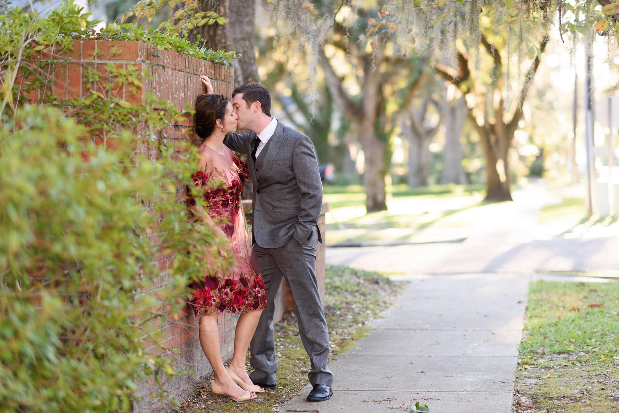 Kiss against a brick wall - Oak Street, Conway, SC