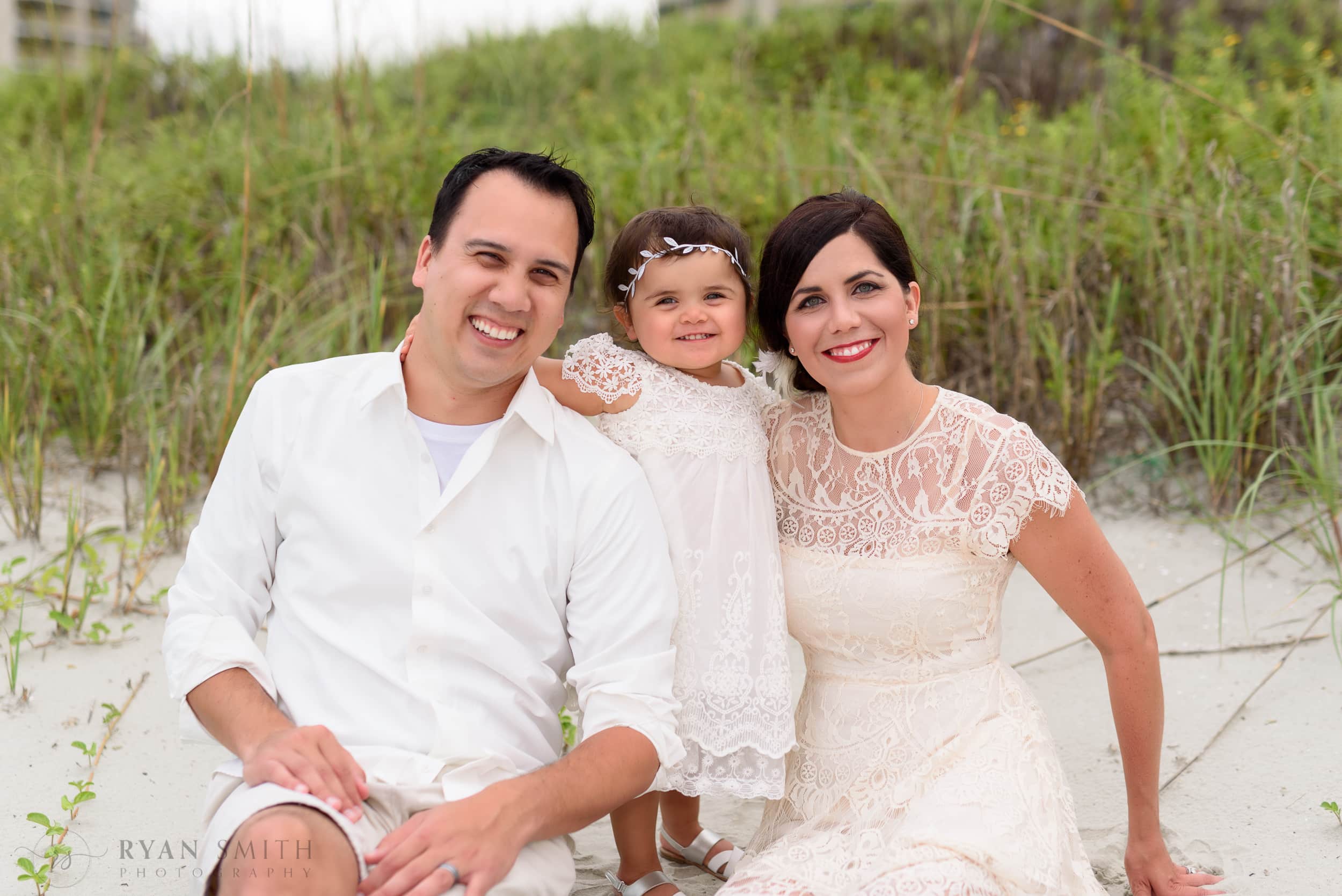 Wedding couple from 5 years ago came back for family pictures - North Beach Plantation