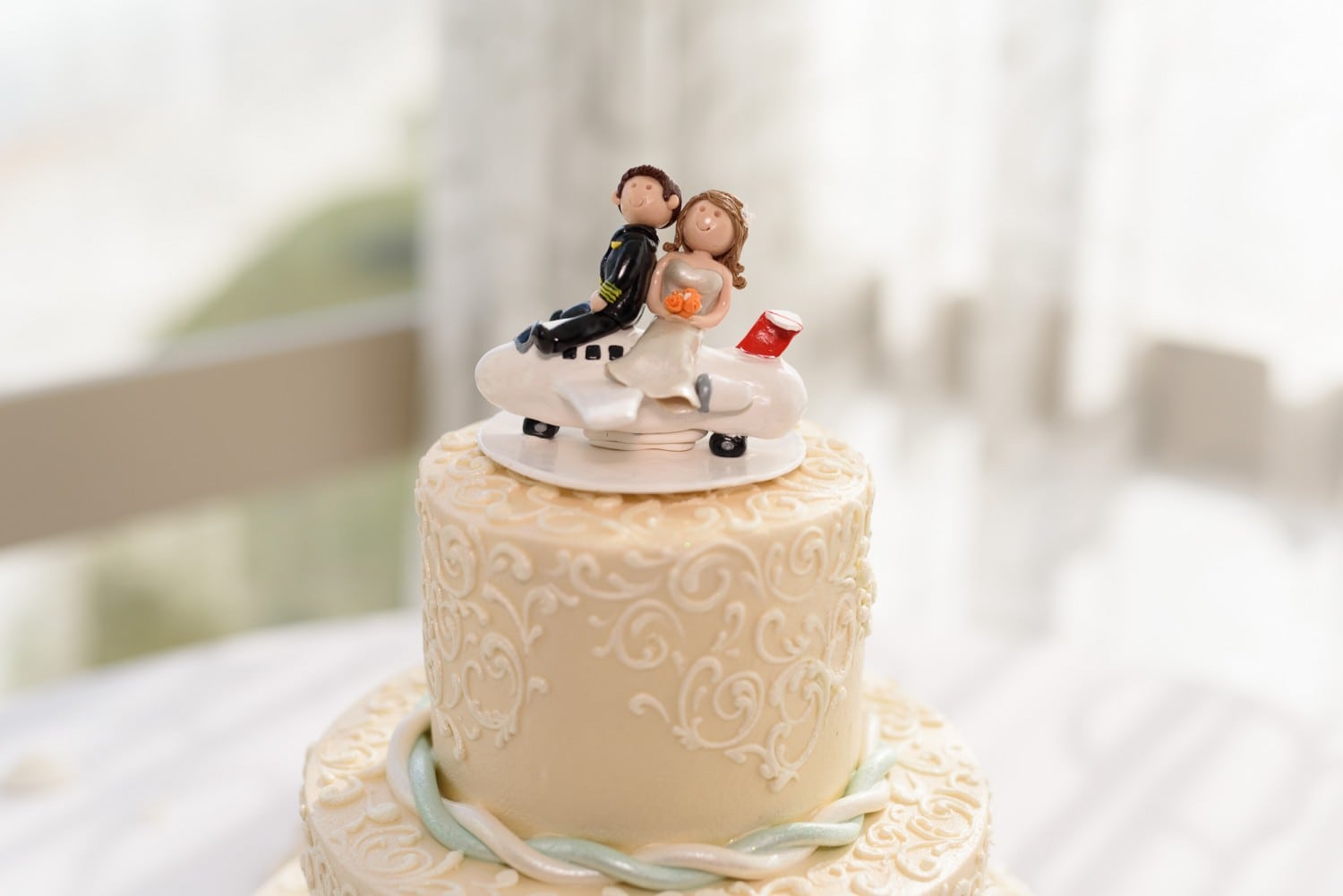 Airline pilot wedding cake topper  - Hilton at Kingston Plantation
