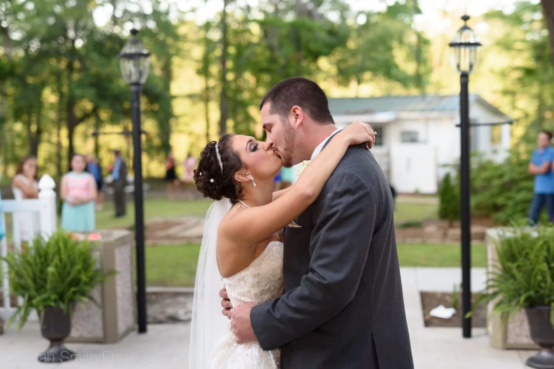 Kiss during the first dance - Upper Mill Plantation