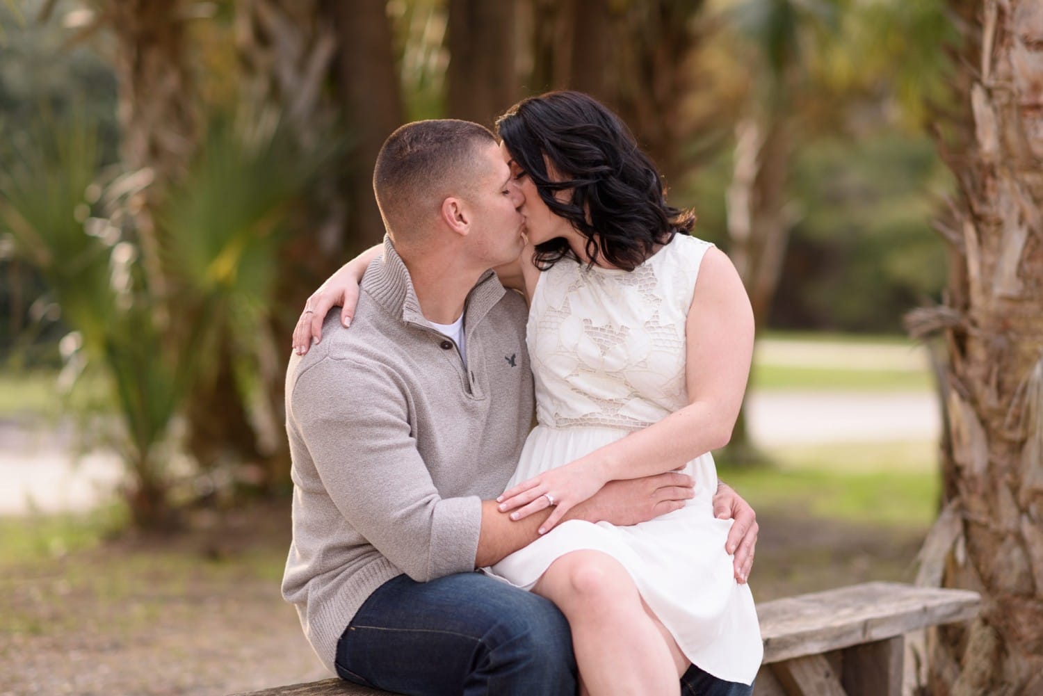 Kiss on the bench - Huntington State Park
