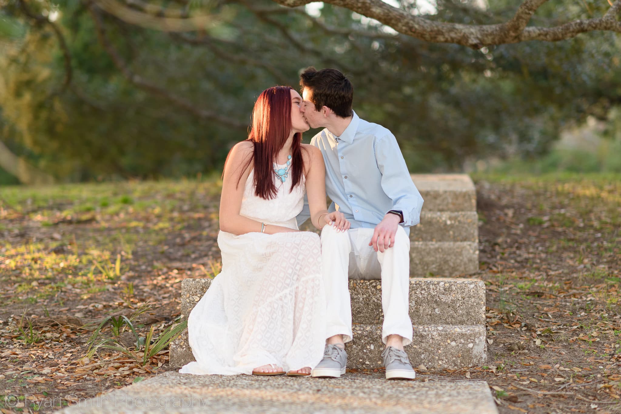 Kiss on the old steps - Myrtle Beach State Park