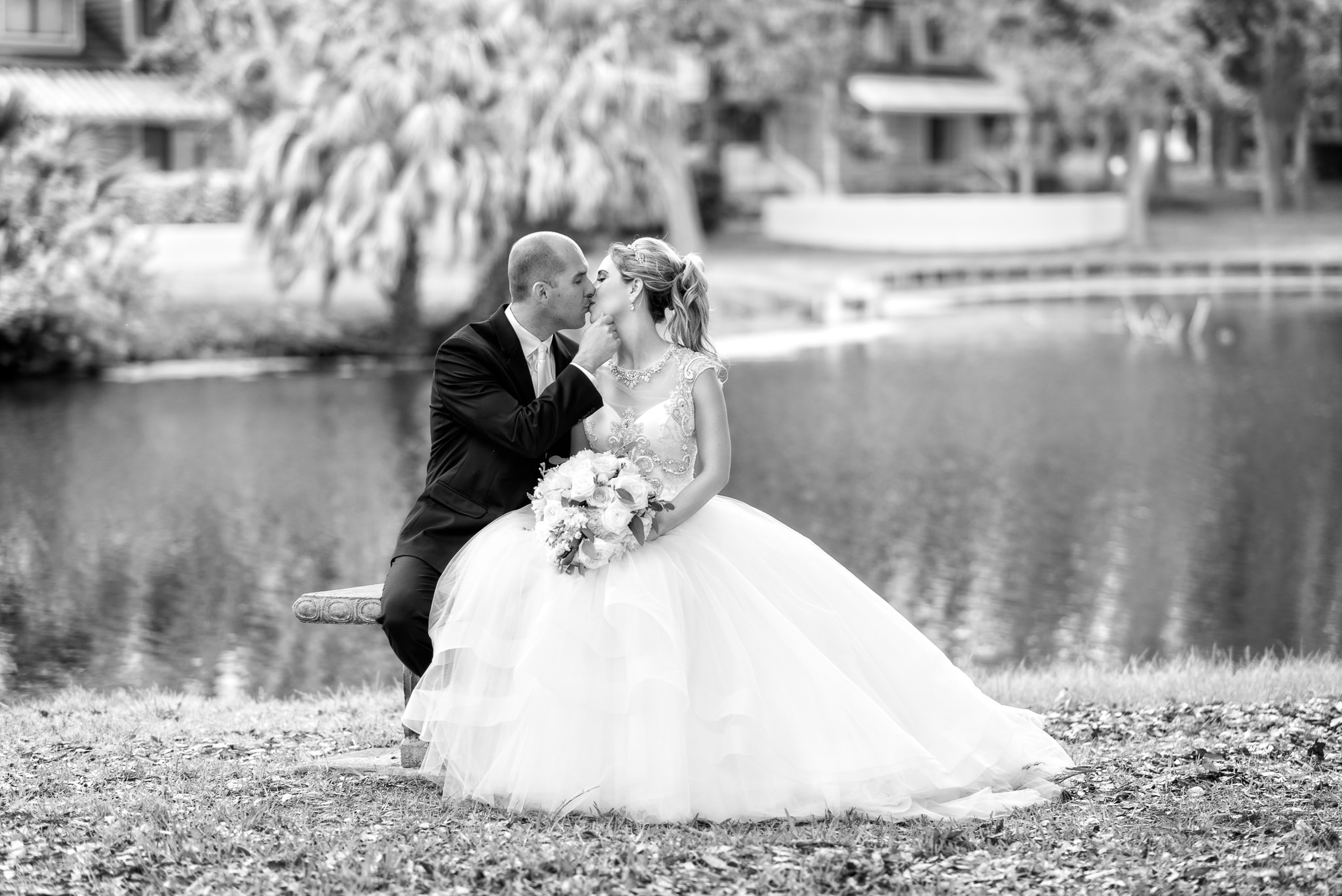 Beautiful dress and bouquet in black and white - Kingston Plantation Myrtle Beach