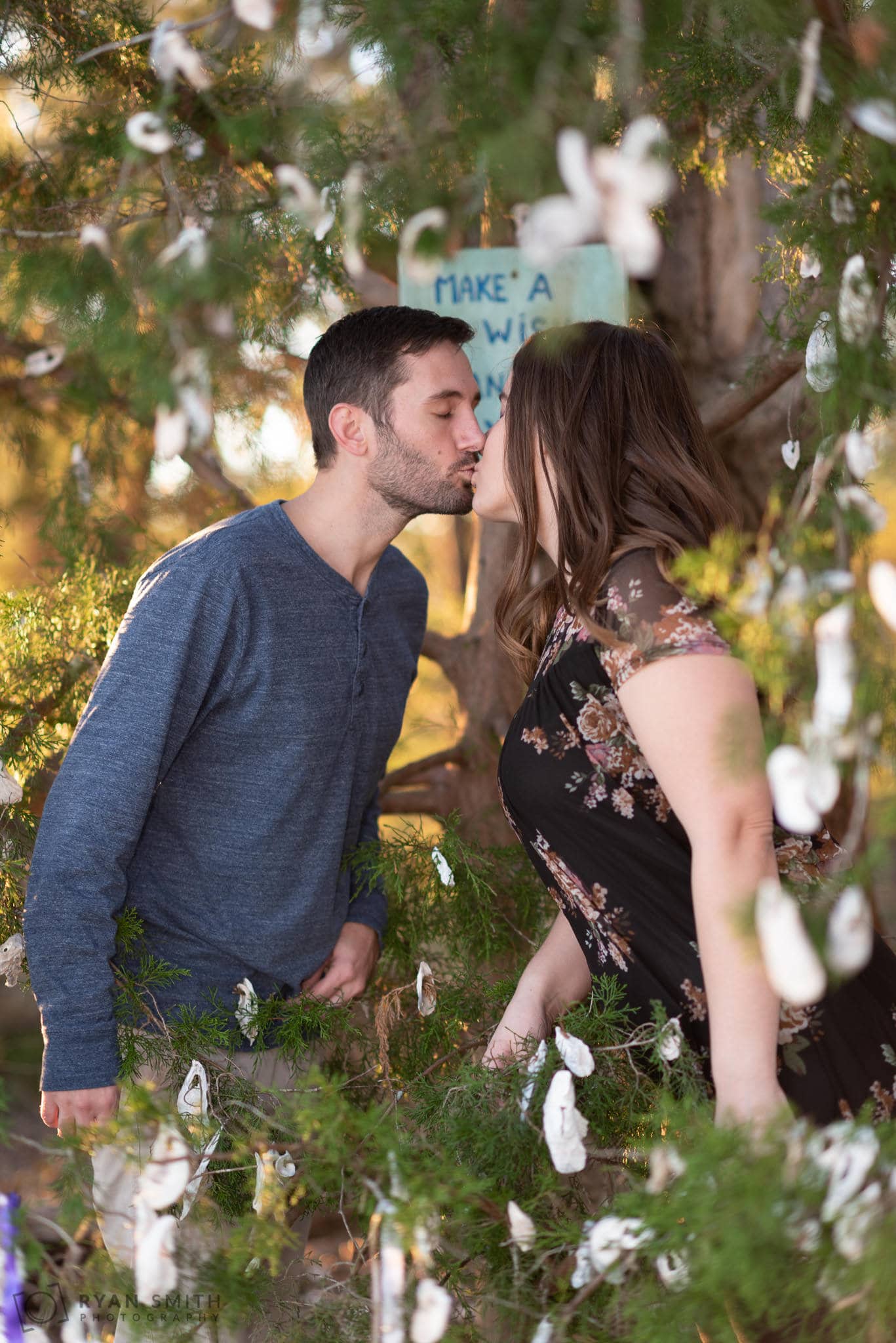 Kiss in the wishing tree Vereen Memorial Gardens