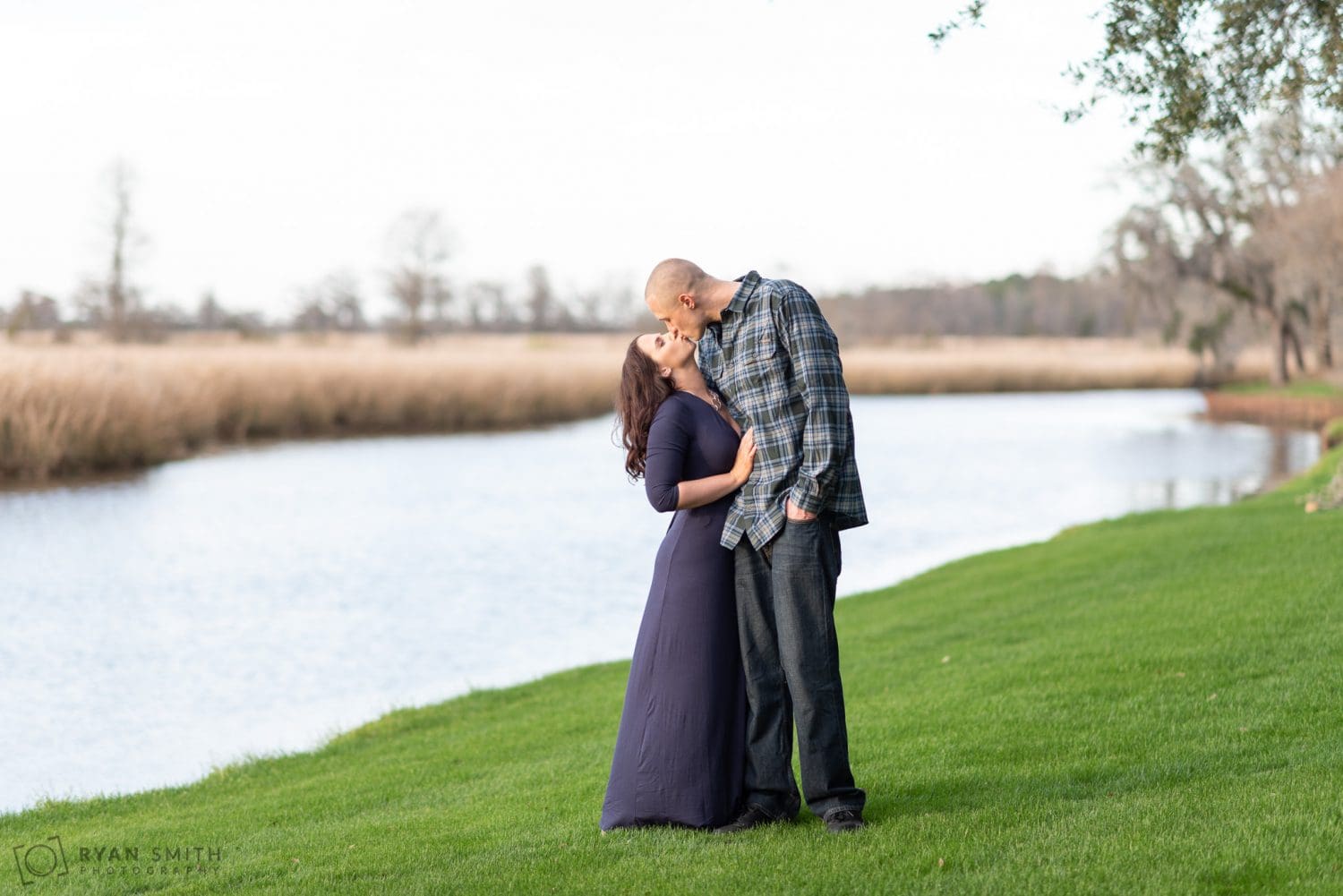 Kissing by the Waccamaw River marsh Caledonia Golf and Fish Club