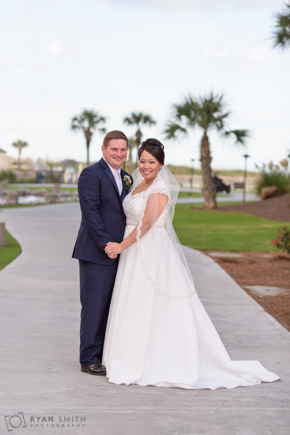 Pictures with the bride and groom on the beach - North Myrtle Beach