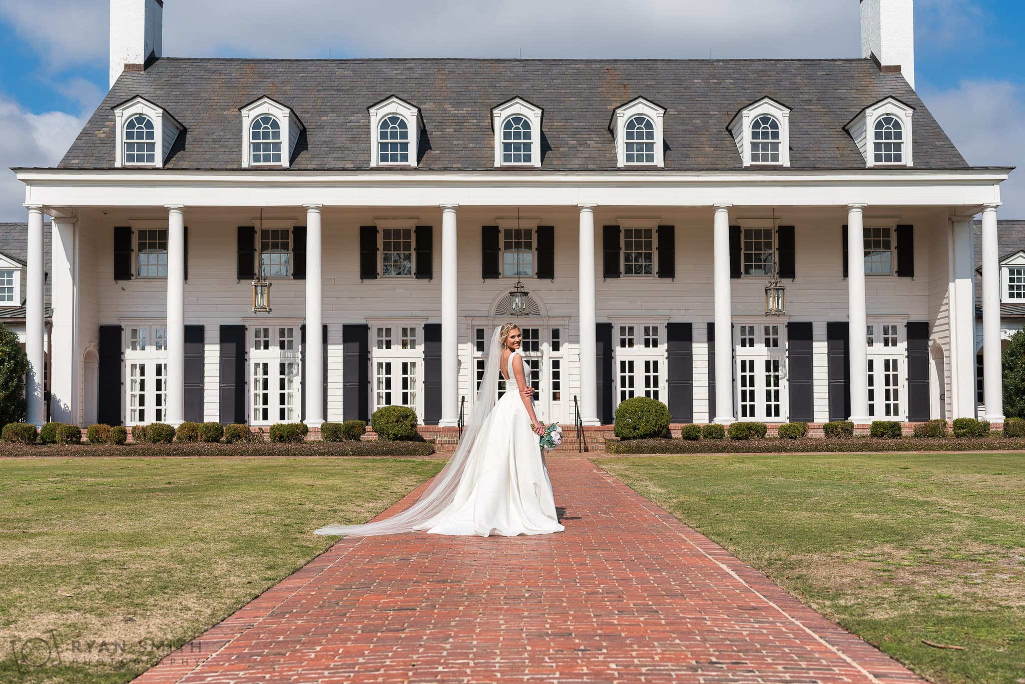 Bridal portrait behind the clubhouse - Pine Lakes Country Club