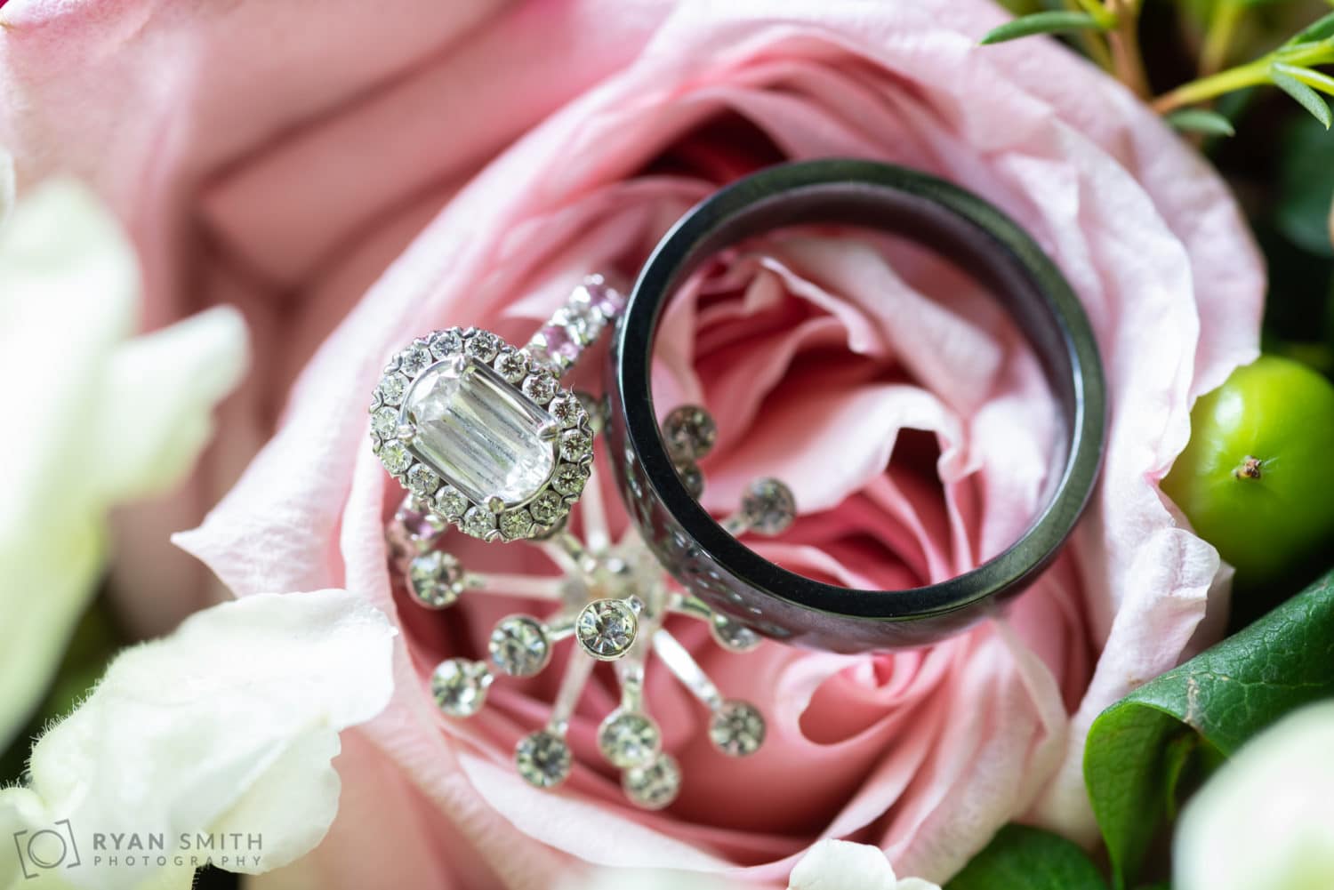 Wedding rings on the bouquet - Hidden Acres