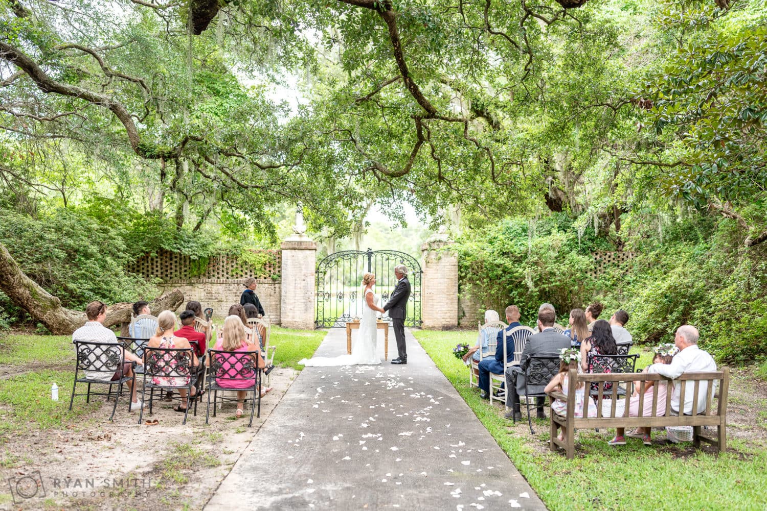 Wedding under the oak trees by the garden gates - Holiday Cottage - Brookgreen Gardens