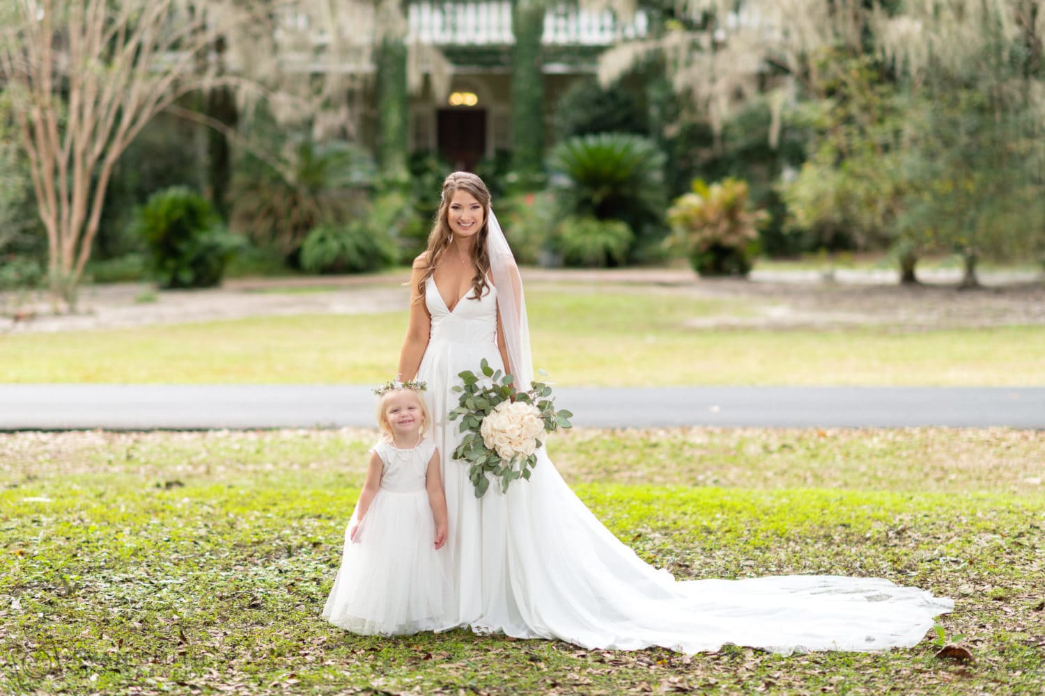 Bride and daughter - Oak Allee - Wachesaw Plantation
