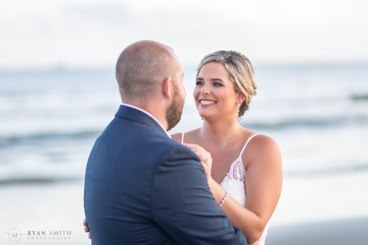 Looking into each other's eyes - Folly Beach - Charleston
