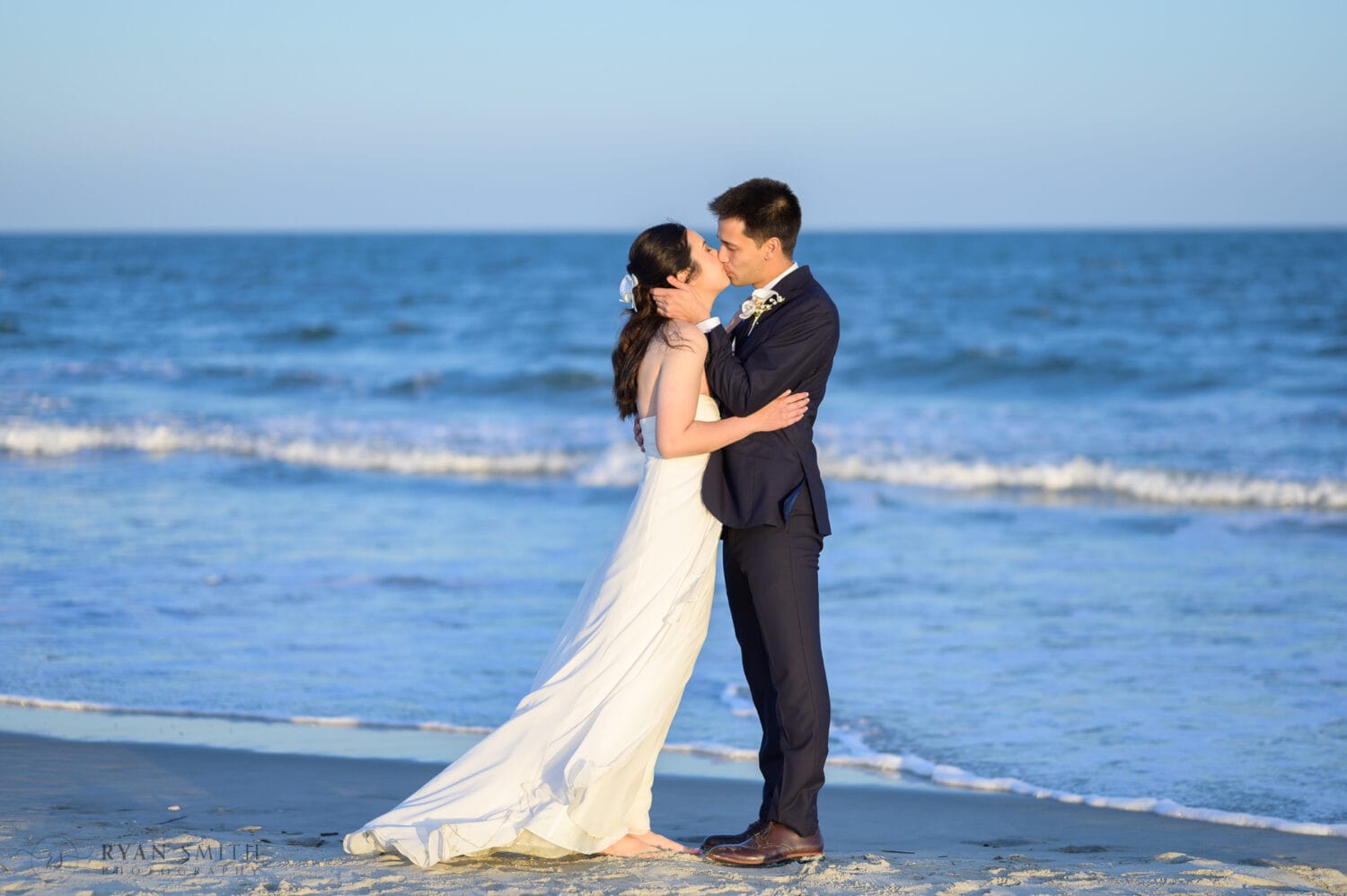 Kiss in front of the ocean - Cherry Grove Point - North Myrtle Beach