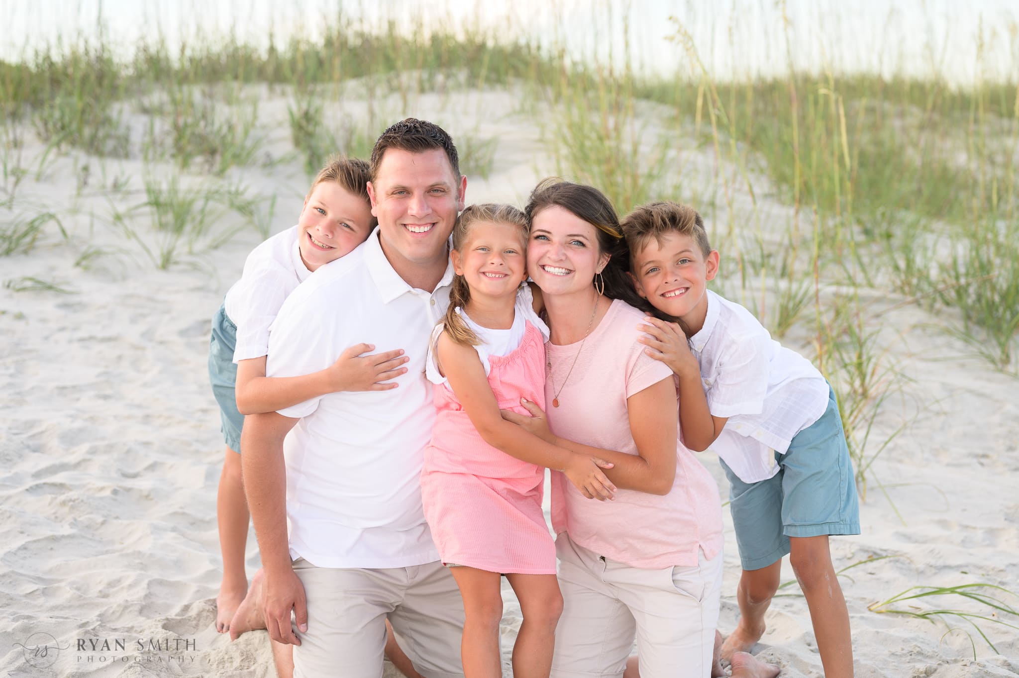 Cute family of 5 by the dunes - Huntington Beach State Park