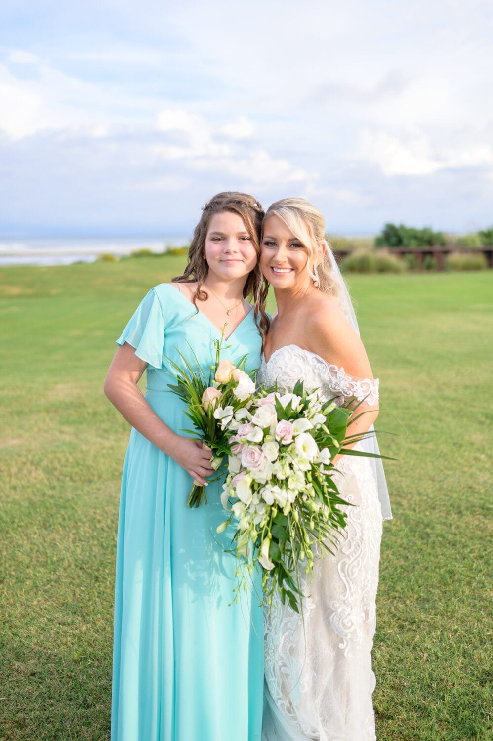 Bride with her daughter - Dunes Golf and Beach Club