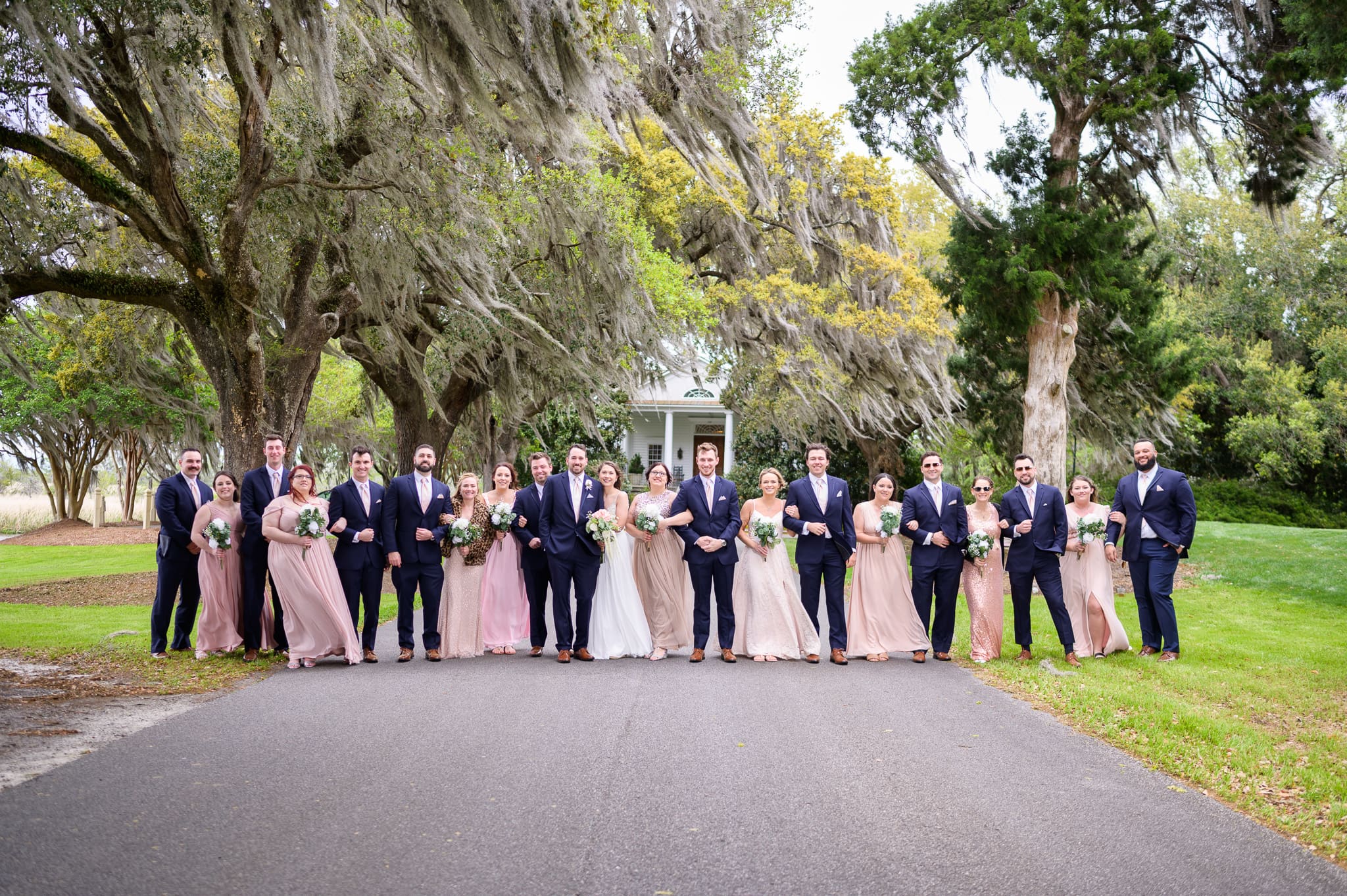 Bridal party under the oaks - Caledonia Golf & Fish Club