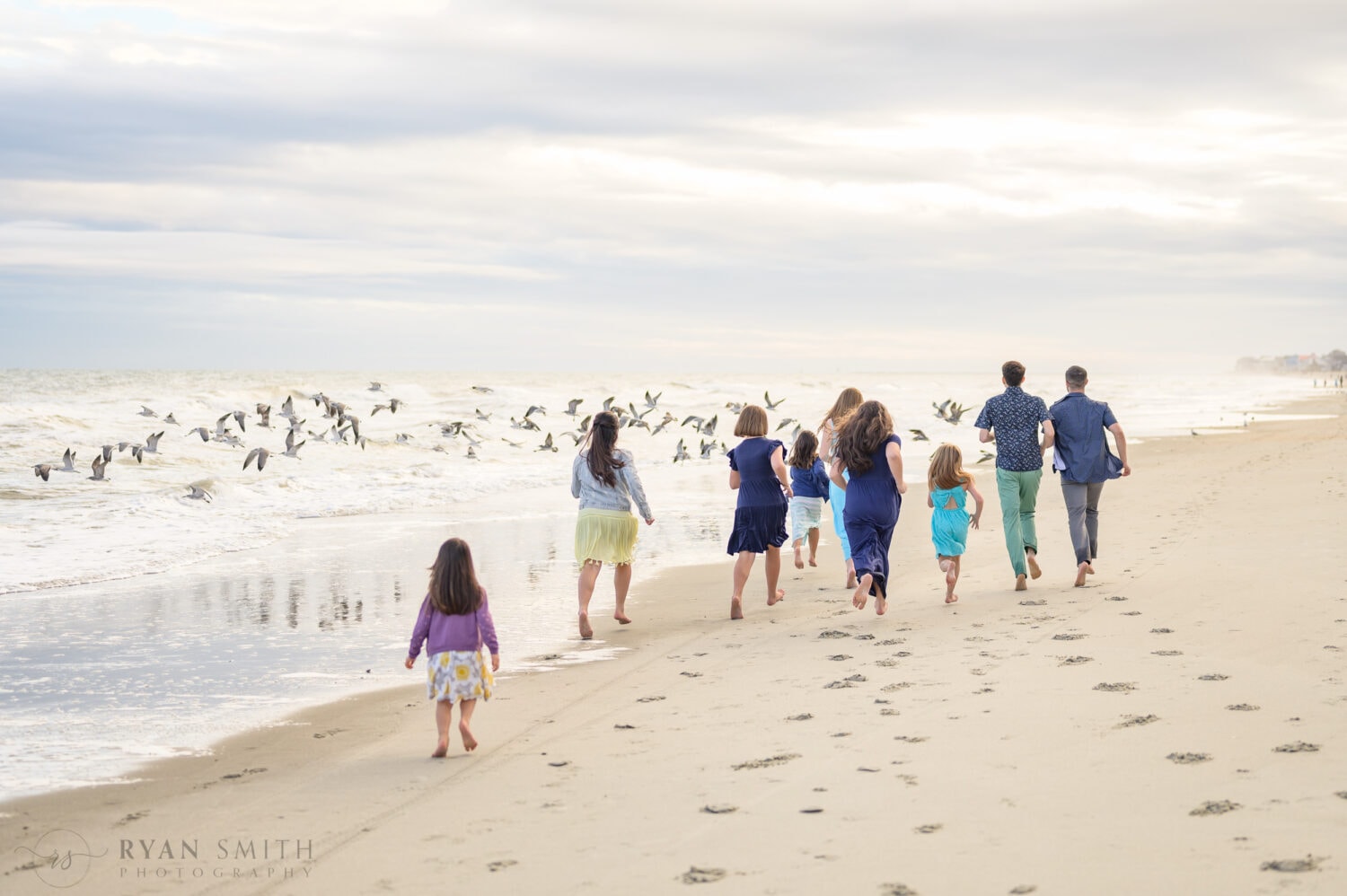 Big family group on the beach - Garden City Beach