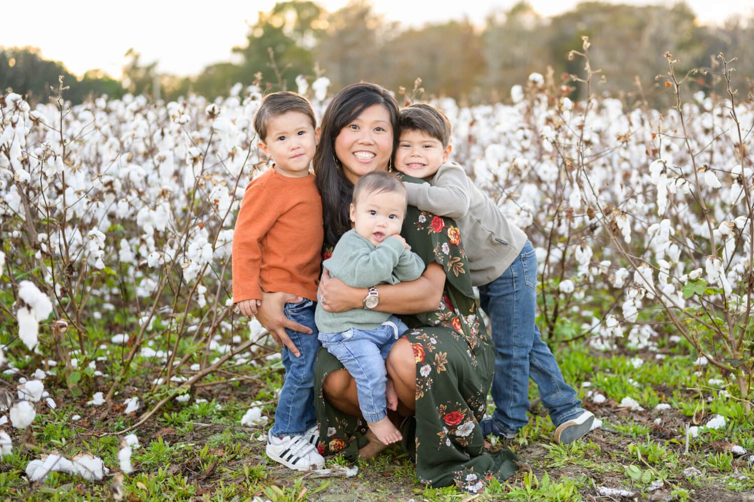 Family pictures in the cotton fields - Upper Mill Plantation