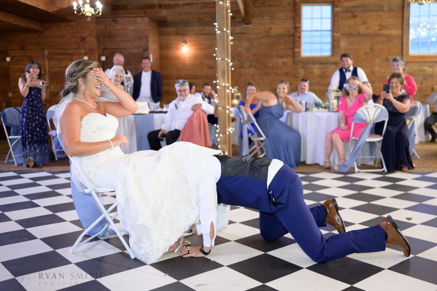 Having fund with taking off the garter - The Peanut Warehouse - Conway