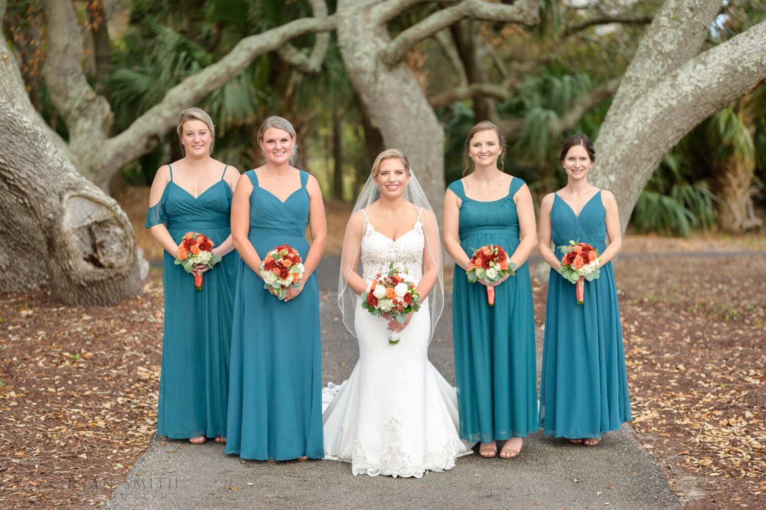 Bride with bridesmaids - Dunes Golf & Beach Club