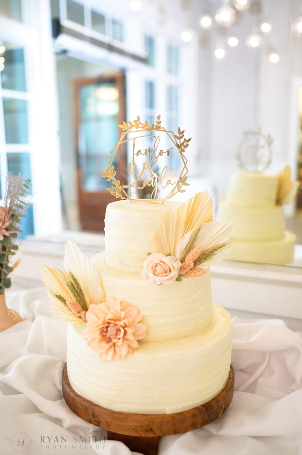 Wedding cake - 21 Main Events