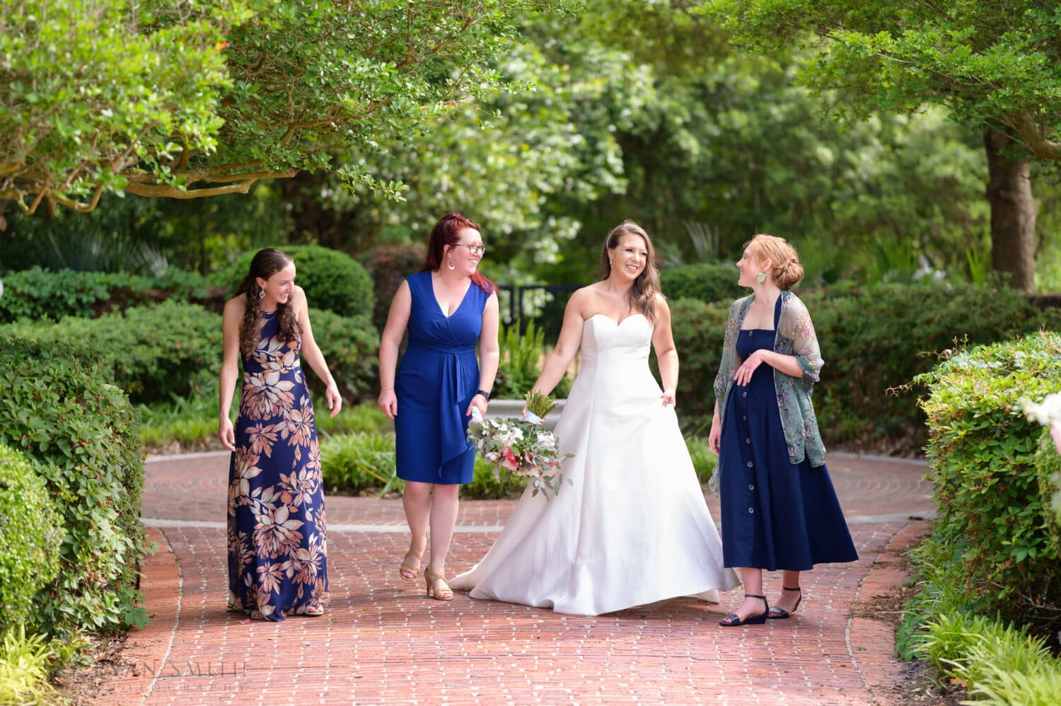 Bride having fun with the girls - Pine Lakes Country Club