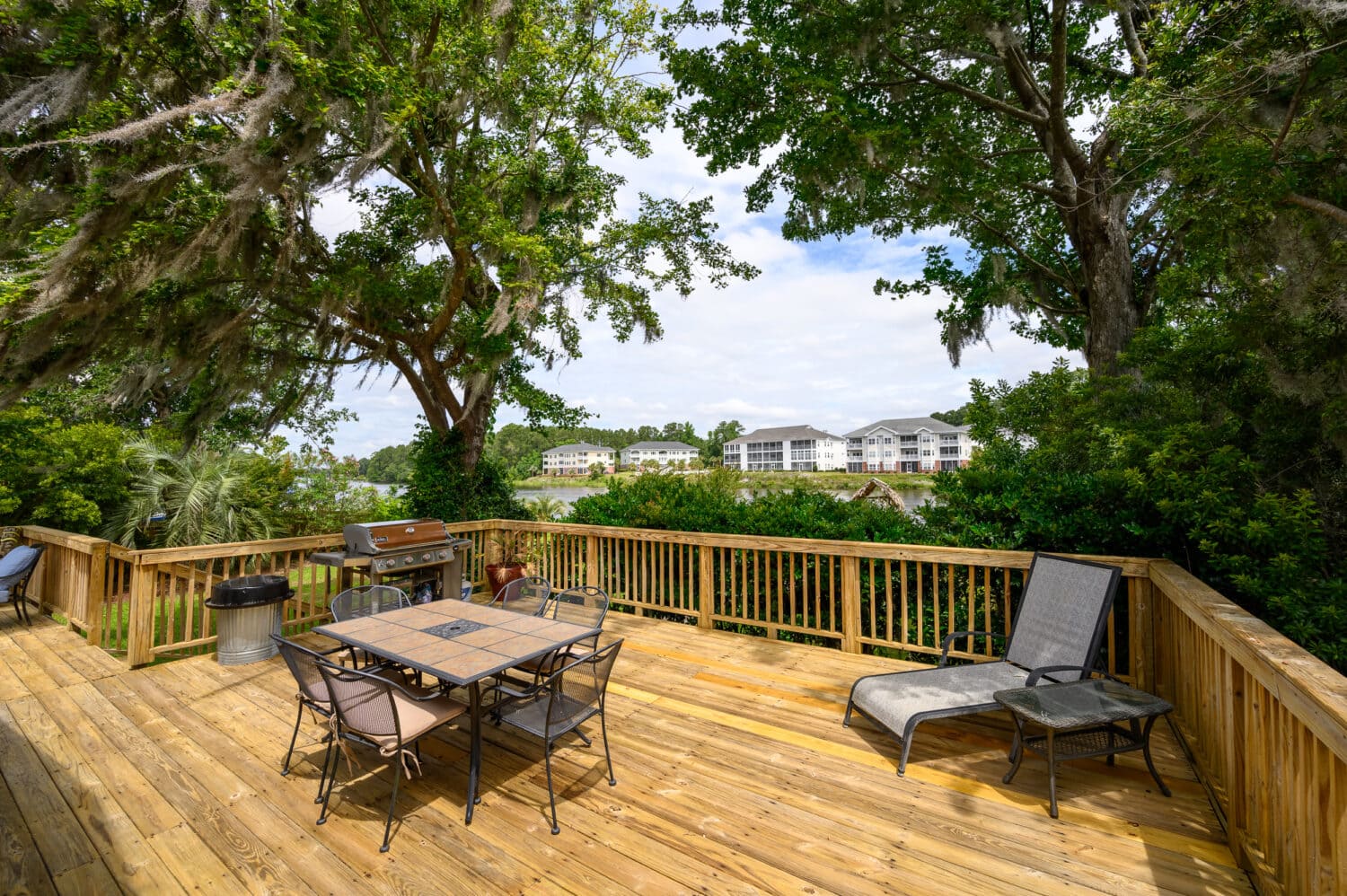 Home on the Intracoastal Waterway - Harbour Towne - Myrtle Beach