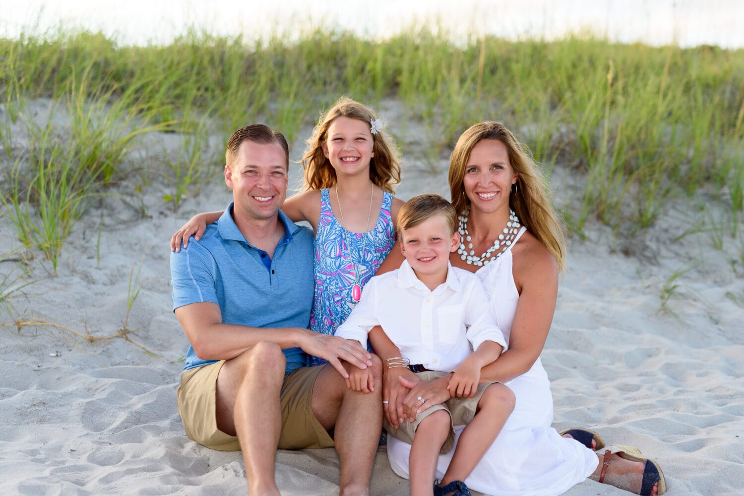 Really fun family of 4 in front of the dunes - Myrtle Beach State Park