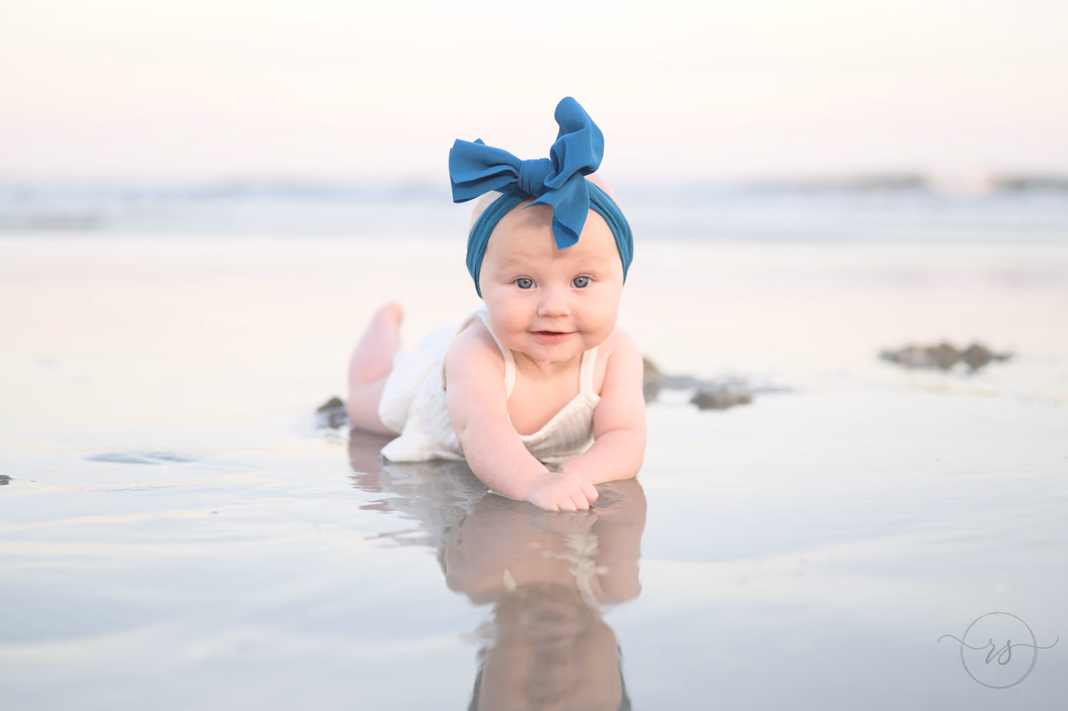 The cutest toddlers ever lying by the ocean - North Myrtle Beach