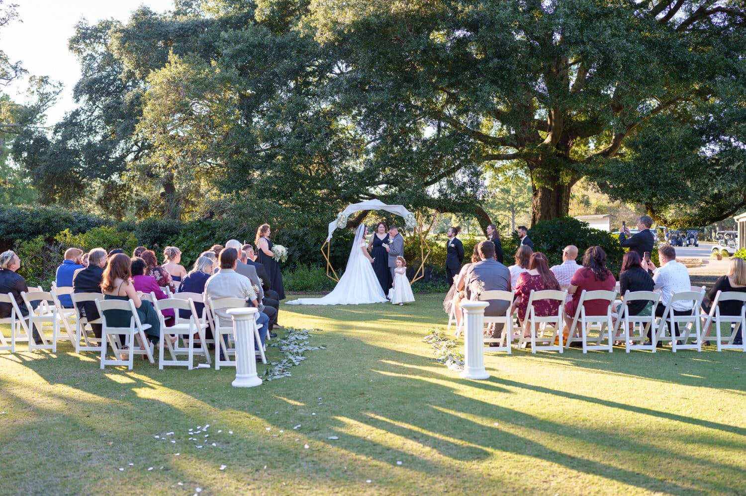 Ceremony under the oaks - Litchfield Country Club