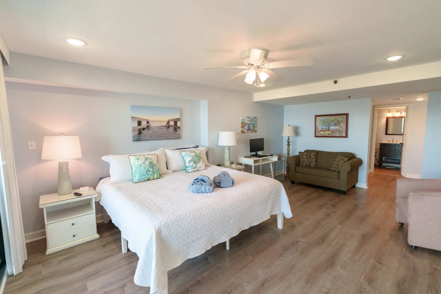 Beautiful bedroom with ocean view - Forest Dunes Resort - Myrtle Beach
